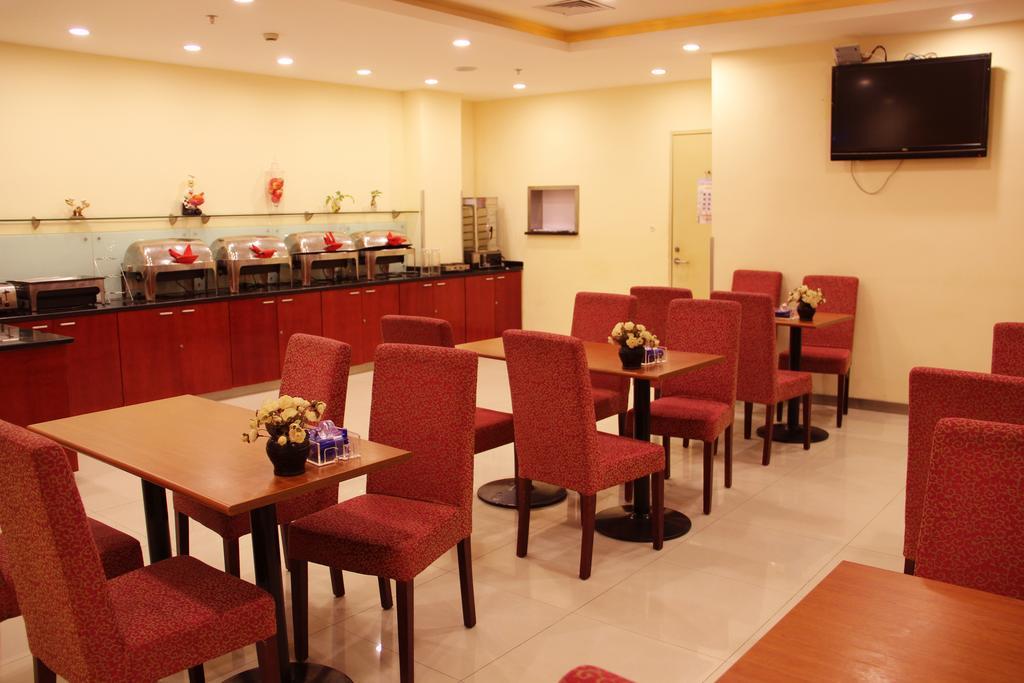Hanting Express Wuhan Jiang Han Road Walking Street Εξωτερικό φωτογραφία